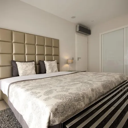 Pine Hills Vilamoura منتجع 4*