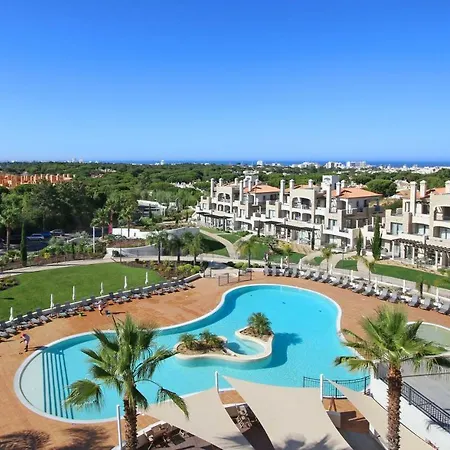 Pine Hills Vilamoura Üdülőközpont 4*