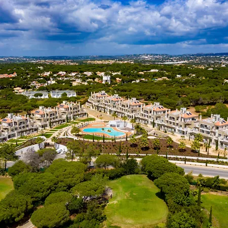 Resort Pine Hills Vilamoura 4*