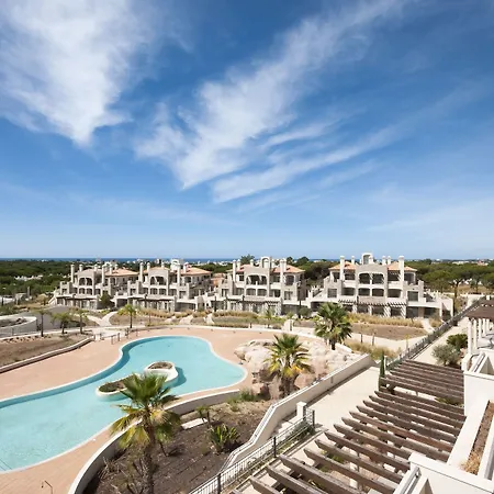 Pine Hills Vilamoura Rezort 4*